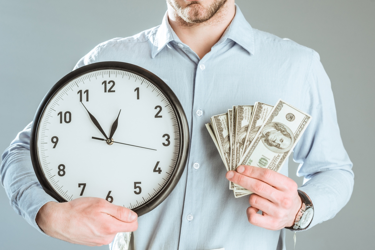 Информация время деньги. Часы и деньги. Время - деньги. Экономия времени и денег. Денежные часы.